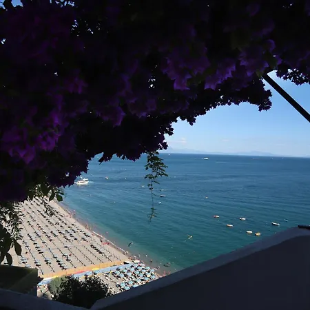 Апартаменты Alessandra Виетри