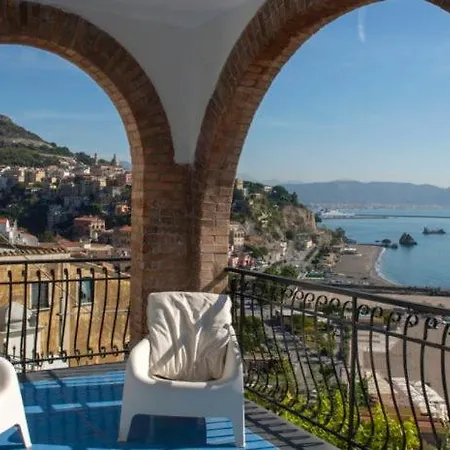 Alessandra Apartman Vietri
